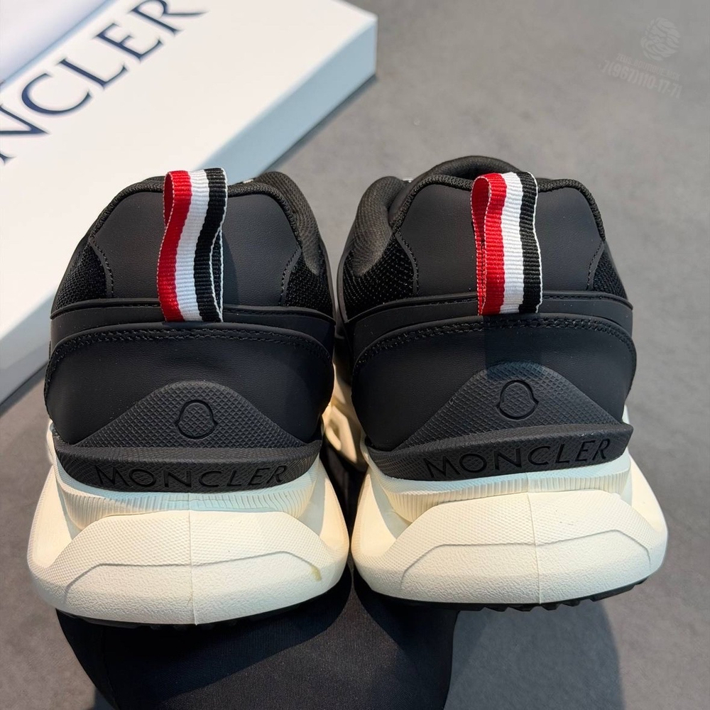 Кроссовки Moncler