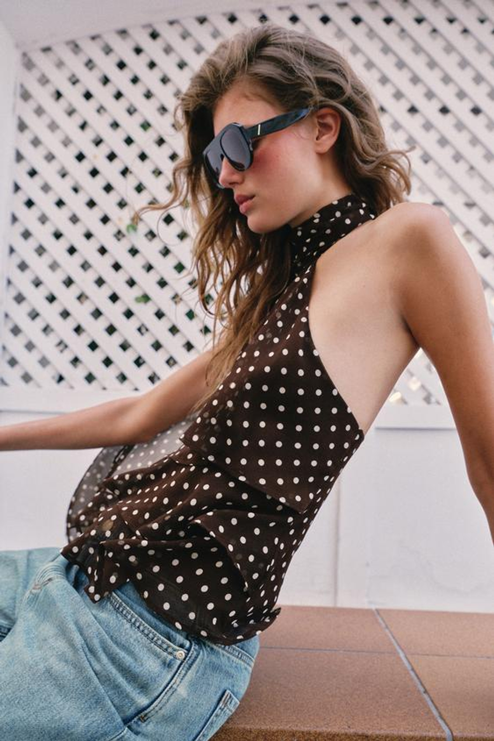 ZARA АСИММЕТРИЧНЫЙ ТОП В ГОРОШЕК, КОРИЧНЕВЫЙ/БЕЛЫЙ