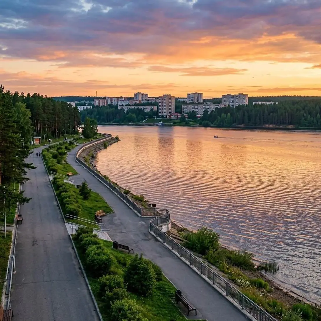 Массажное кресло в Чайковском: заказ с оплатой при получении