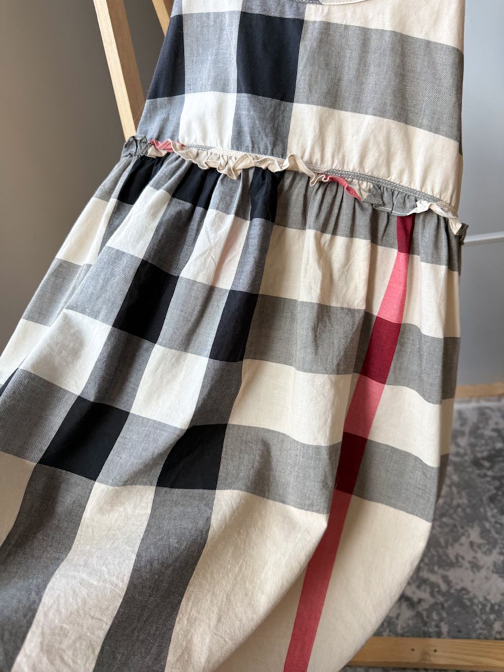 Хлопковое платье Burberry, 128