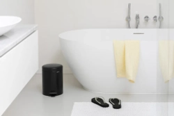 Brabantia Контейнер для мусора NewIcon 2x2л черный 280405