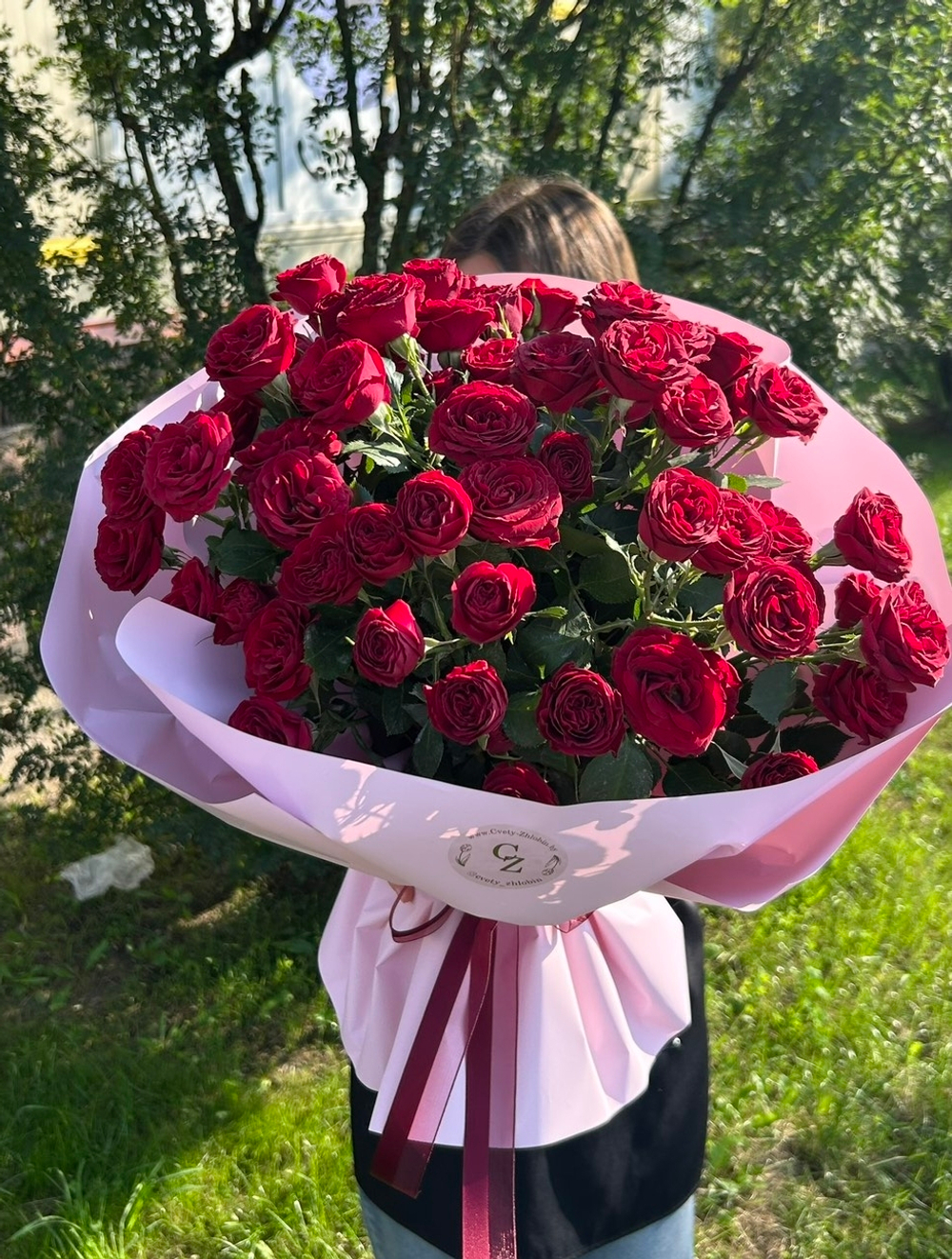 Букет кустовых роз на 24.09