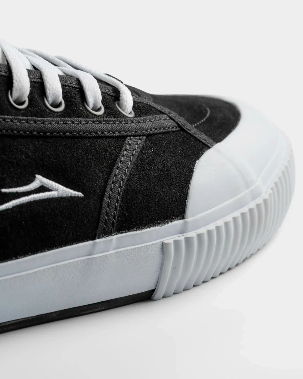 Кеды Lakai Conrad Elite: Black Suede (Q4-25)