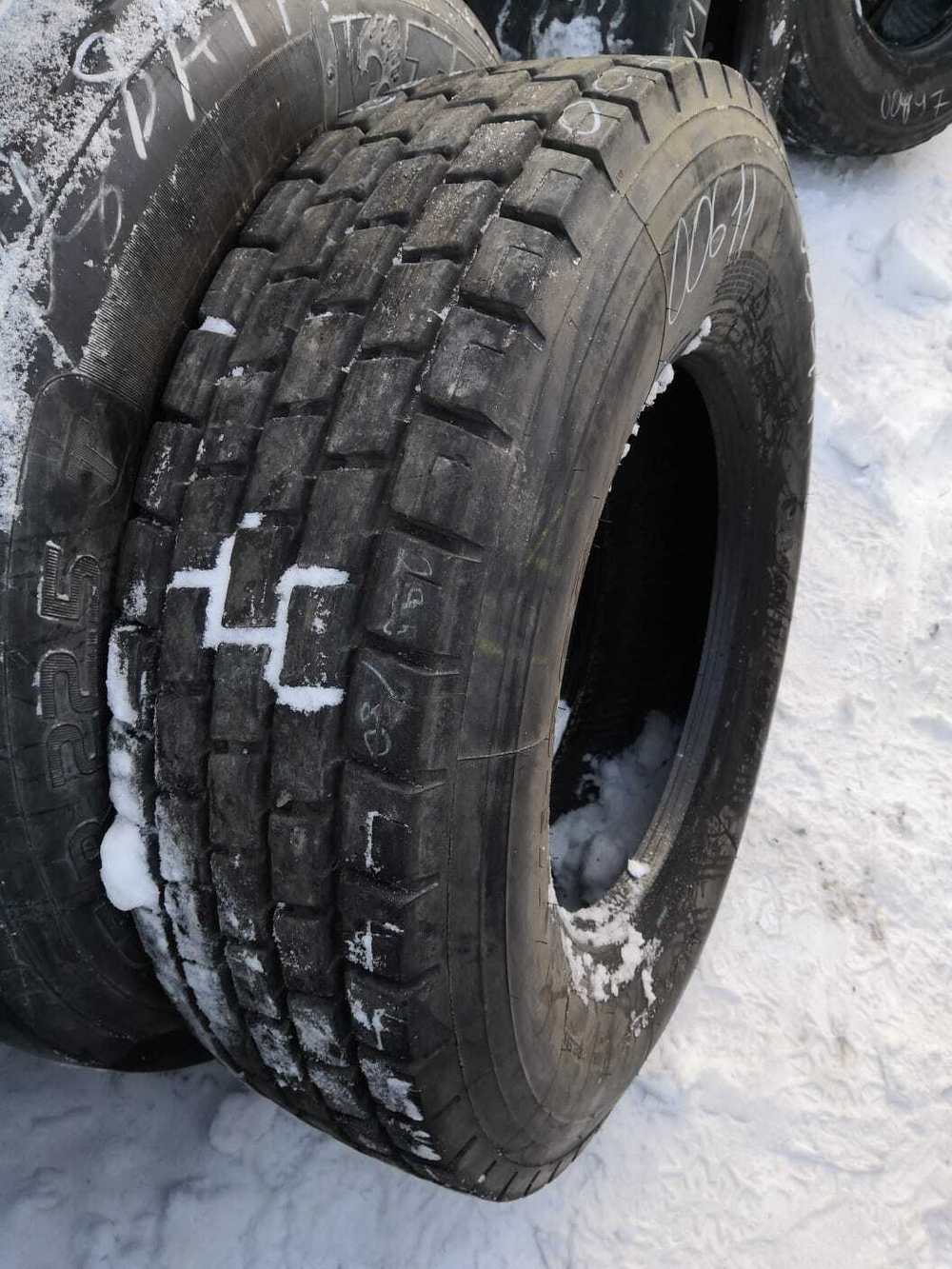 295/80R22.5 Ovation VI-668 шина б/у