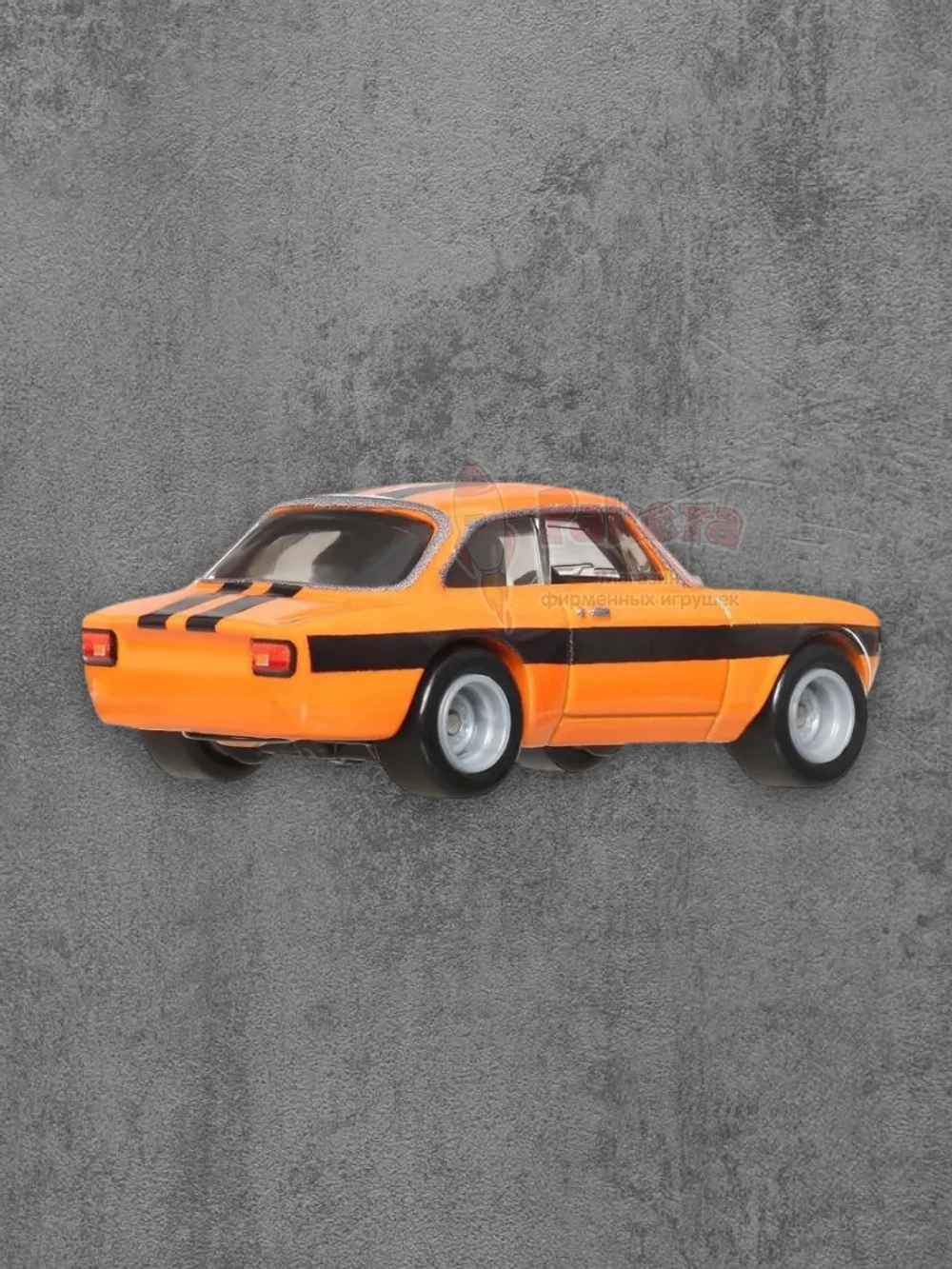 Машинка Хот Вилс Премиум Alfa Romeo Giulia HNW46 JBM04