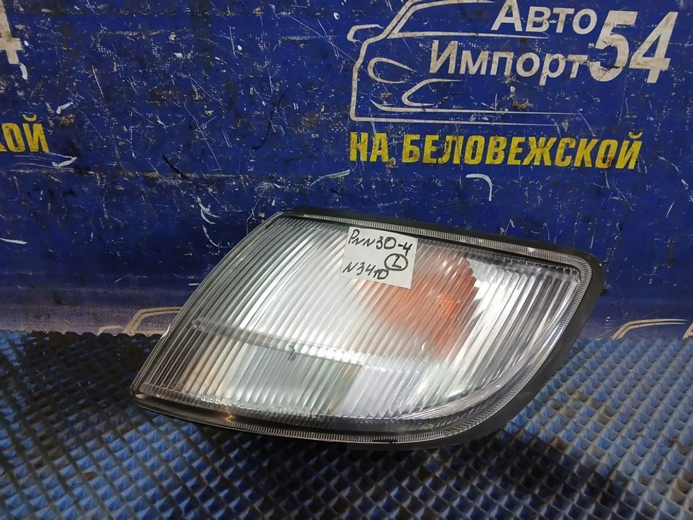 Габарит левый NISSAN R'NESSA 1998