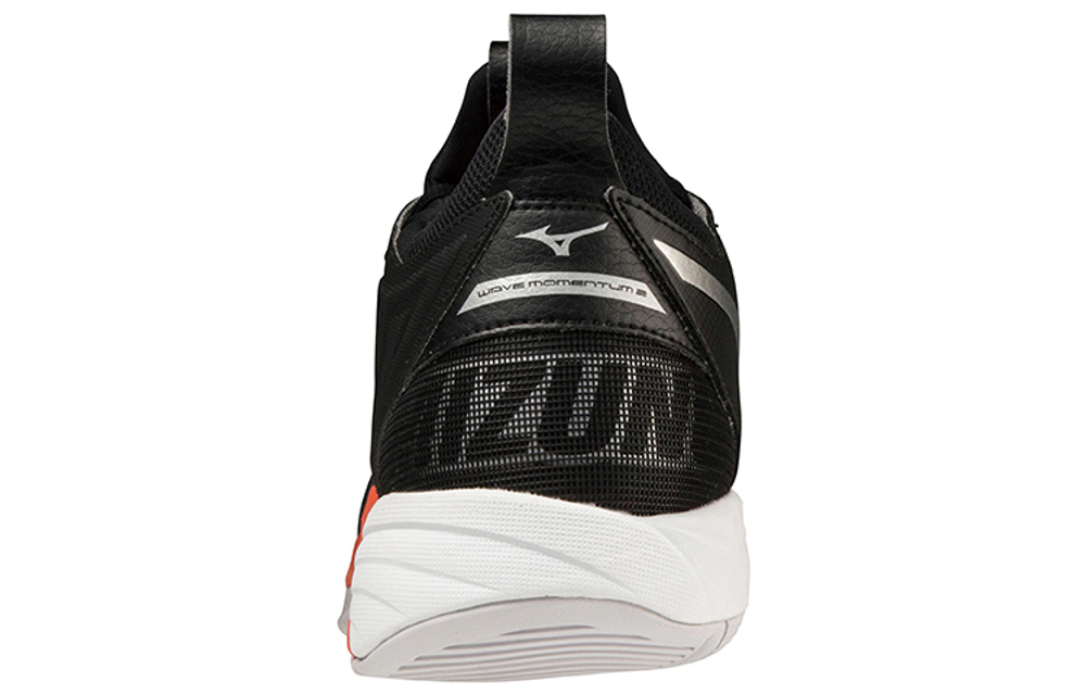 Mizuno Wave Momentum 2 "Black"