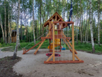 Деревянный игровой комплекс с горкой трубой