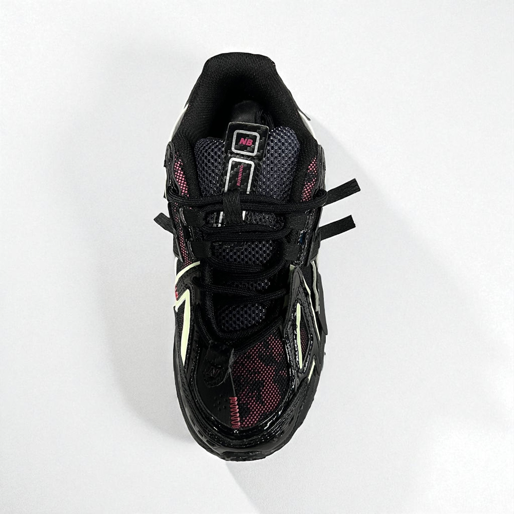 New Balance 1906A • Black Pink