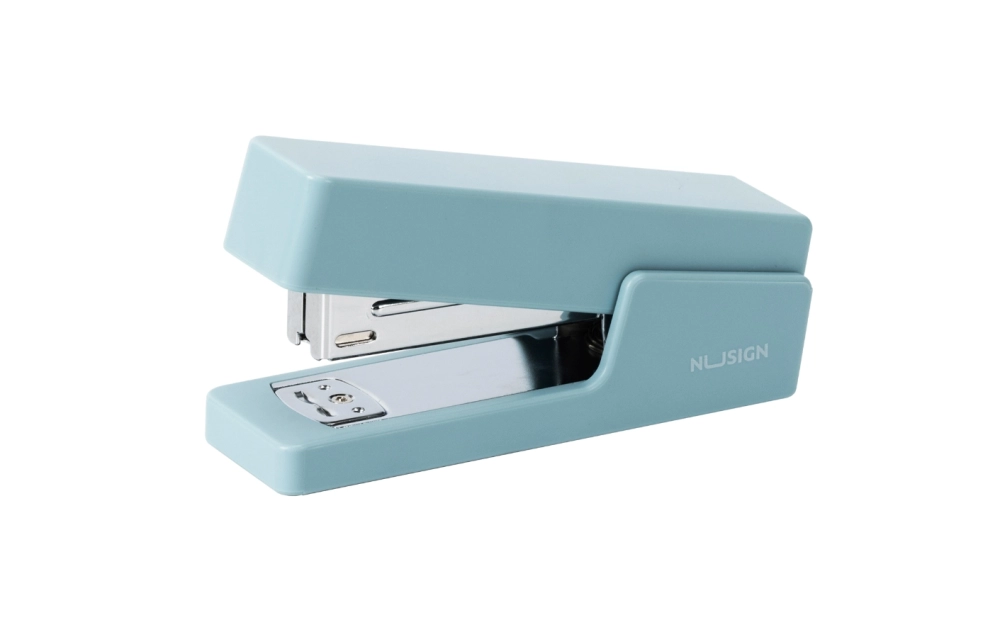 Степлер №24/6, 26/6 Deli Nusign 20 листов, синий ENS084 BLUE
