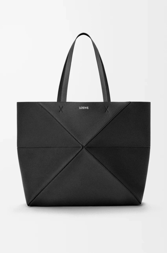 Loewe Большая сумка-тоут Puzzle Fold из мягкой зернистой телячьей кожи, черный