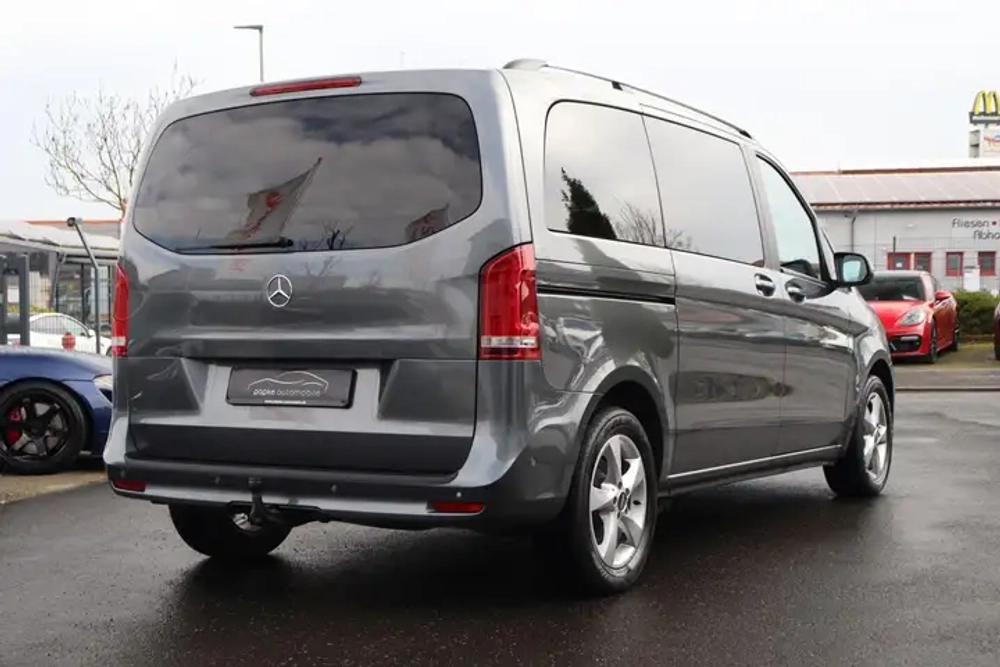 Mercedes-Benz V 250 d 4Matic компактный +SPORT-ПАКЕТ +LED+AHK+ASSIST+