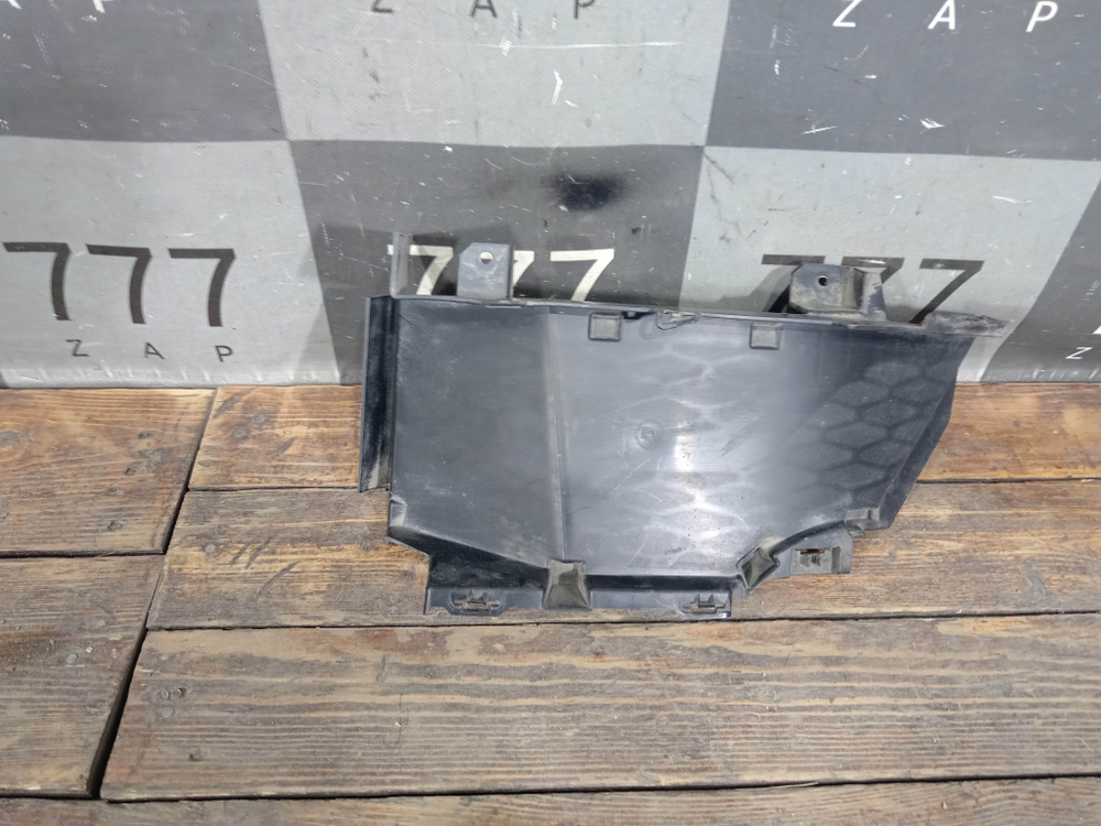 Воздуховод переднего бампера правый LADA Largus 21-нв Б/У Оригинал 8450090774