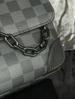 Сумка через плечо Louis Vuitton