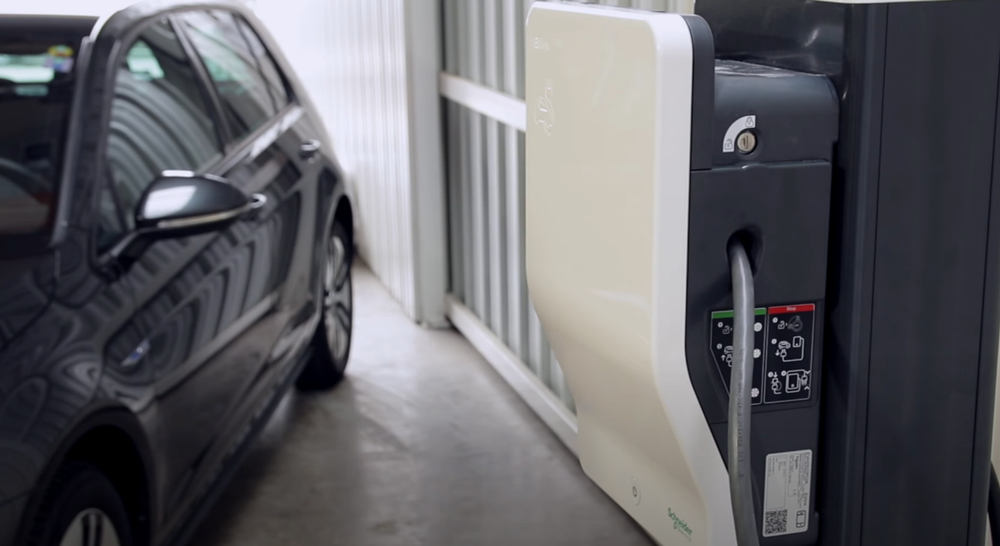Зарядная станция EVlink Wallbox Plus, 7.4 кВт, с кабелем T2 (EVH3S7P0CK) - 4