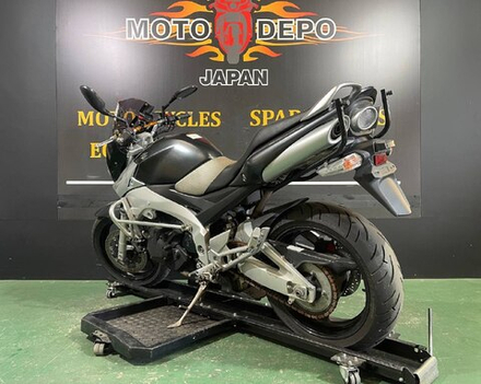 Suzuki GSR400 2008