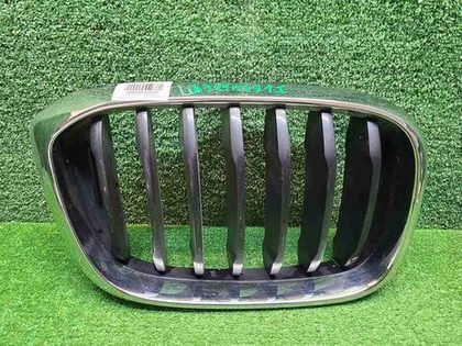 Решетка радиатора правая BMW X3 G01 X4 G02 (17-21)