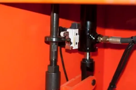 Гидравлическая гильотина STALEX THS 1520x4