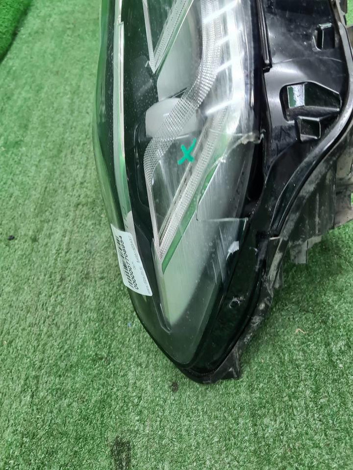 Фара правая BMW 5er G30 (2020-2023) LED