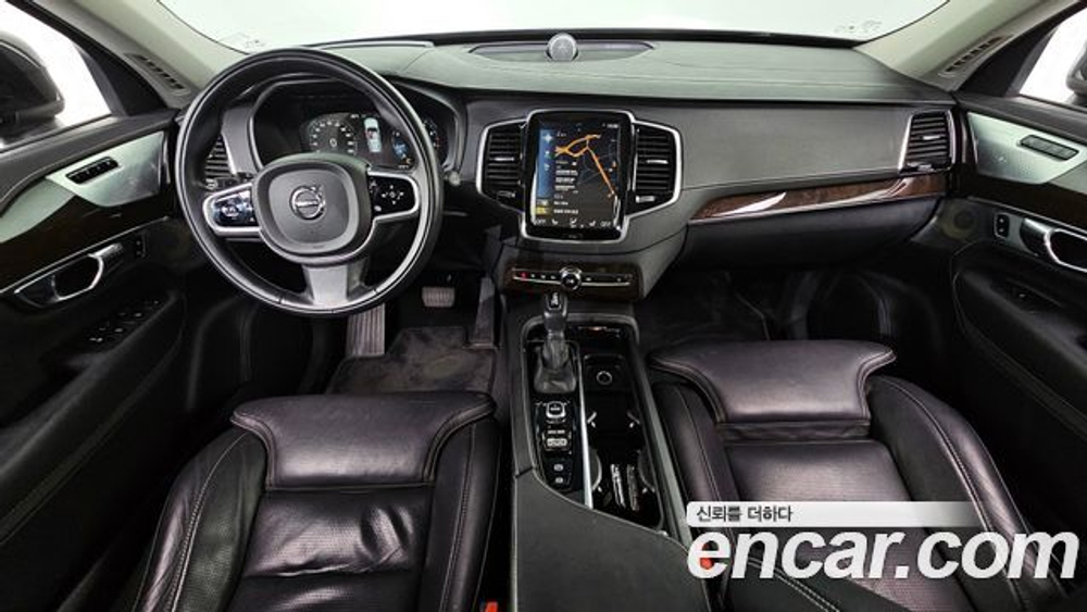 Volvo XC90 T6 — 2017