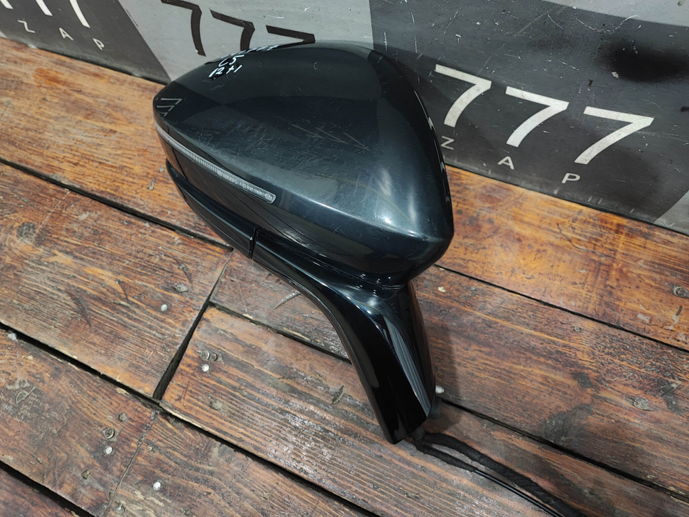 Зеркало правое 12 + 1 pin Omoda C5 22-нв Б/У Оригинал 601000431AAACE