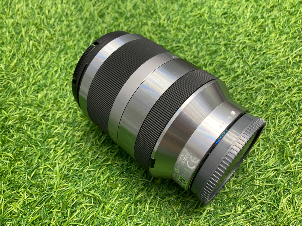 Sony 18-200mm 3.5-6.3 E