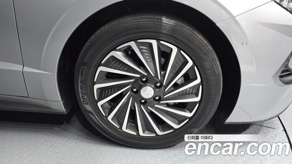 Hyundai Sonata Inspiration — 2023