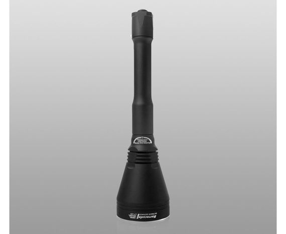 Поисковый фонарь Armytek Barracuda Pro нейтральный свет