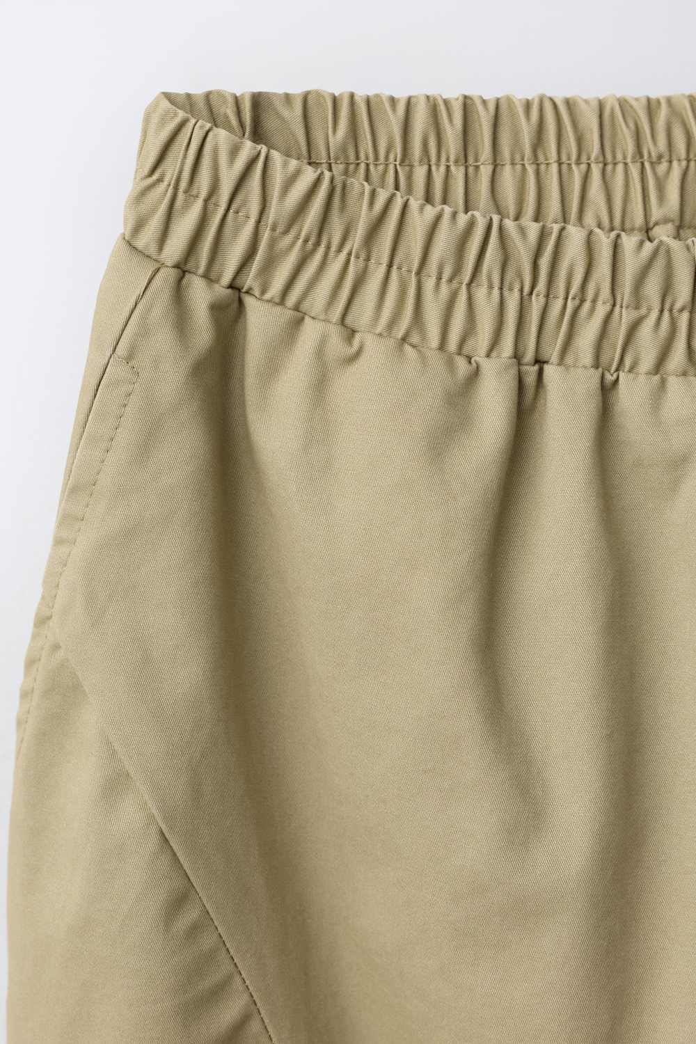 ZARA ОДНОТОННЫЕ БРЮКИ-ШАРОВАРЫ, ЛИНЯЛЫЙ ЗЕЛЕНЫЙ