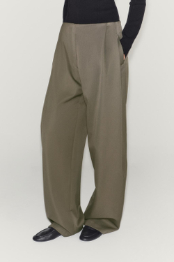 ZARA ШИРОКИЕ БРЮКИ С ЗАЩИПАМИ — ZW COLLECTION, ЗЕЛЕНОВАТЫЙ