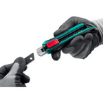 KRAFTOOL Uni, 18 мм, нож с сегментированным лезвием (09193)