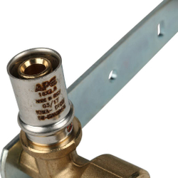 Настенный комплект для смесителя 1/2"x16