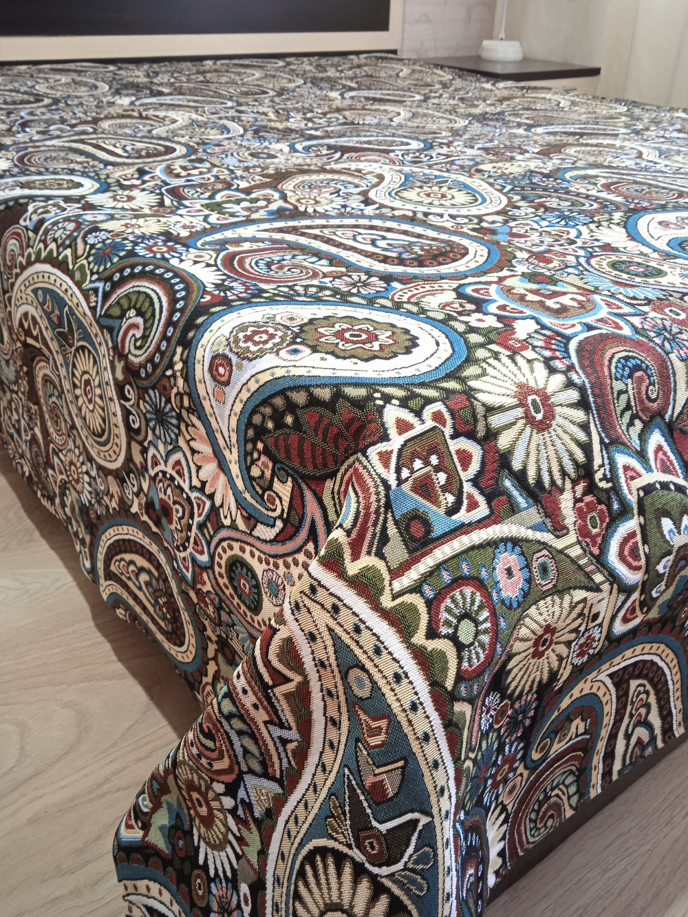 Покрывало гобеленовое Пейсли 1,5-спальный (150х200)