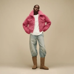 UGG Короткая куртка-тракер Frankie, клубничный
