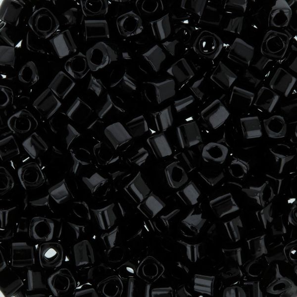 Бисер Toho Cube 1 (1.5 мм), 25 г (5х5 г), 0049 черный