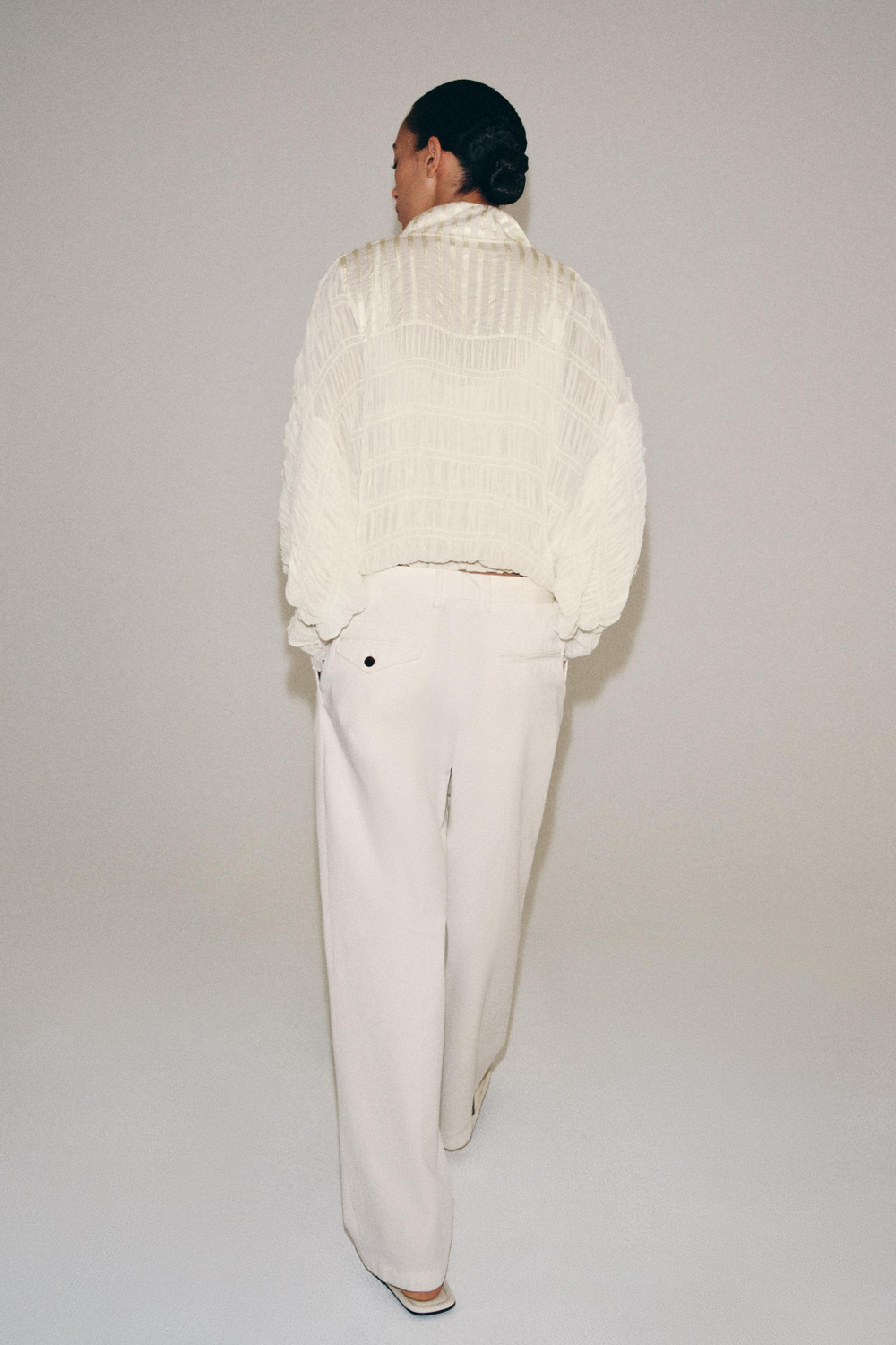 БОМБЕР СО СБОРКАМИ — ZW COLLECTION — ZARA