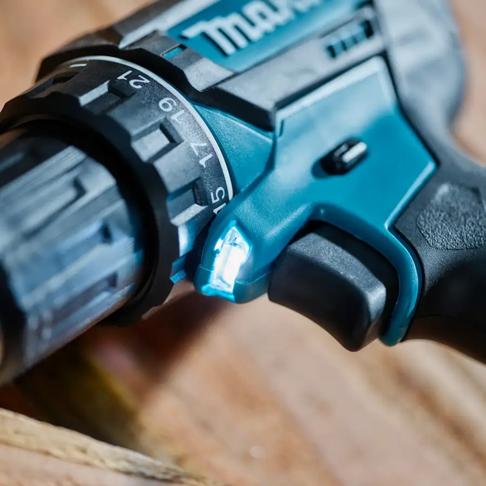 Аккумуляторная дрель-шуруповерт Makita DDF482Z(BG)
