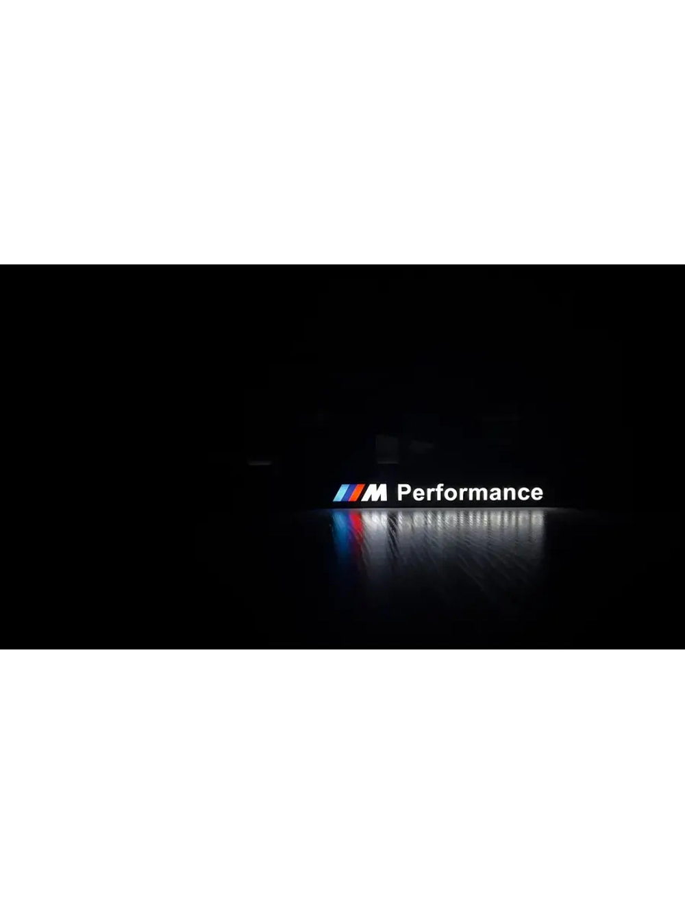 Рамка для номера с подсветкой. BMW Performance с права