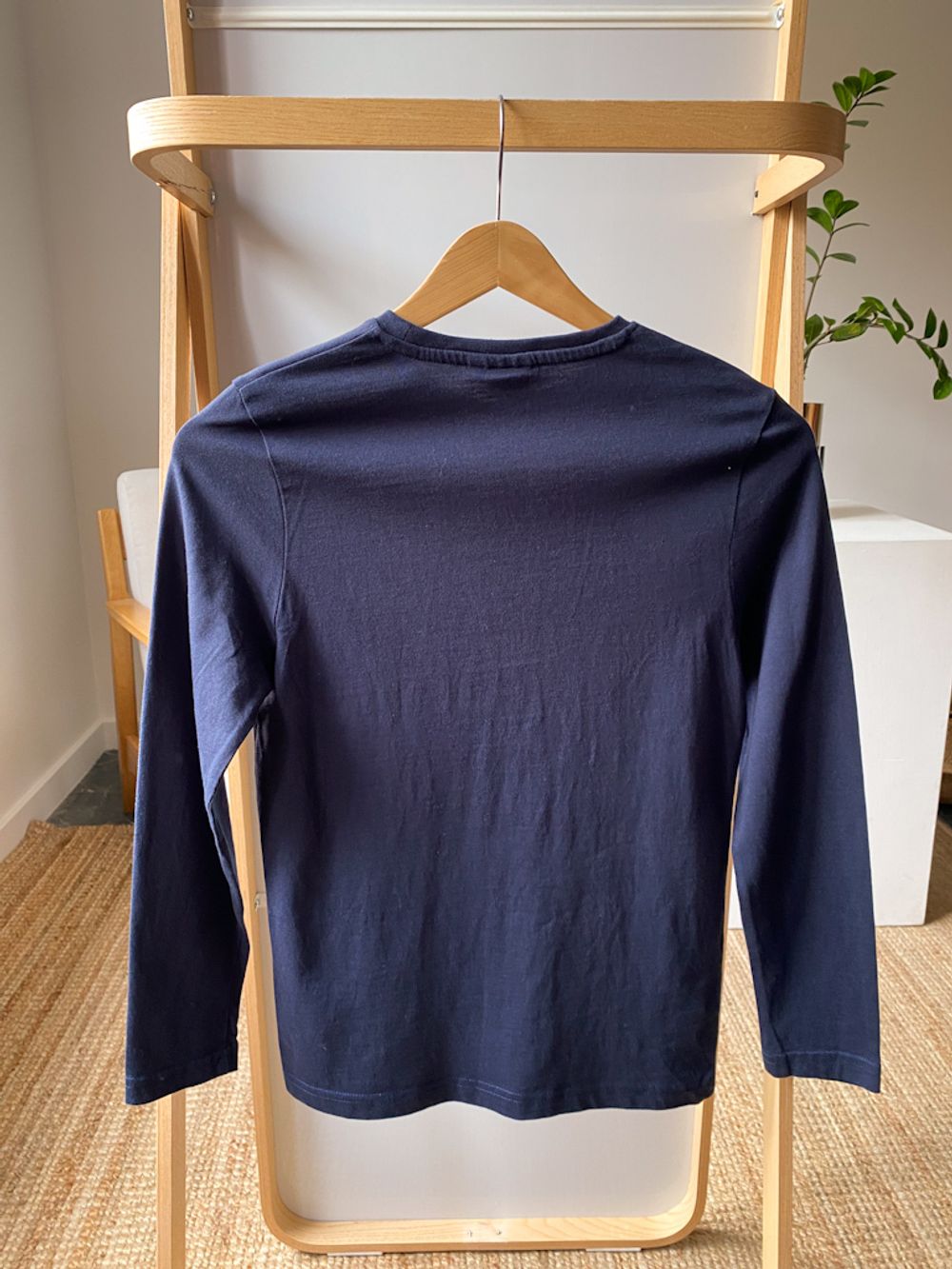 Новый хлопковый лонгслив Hugo Boss, 140
