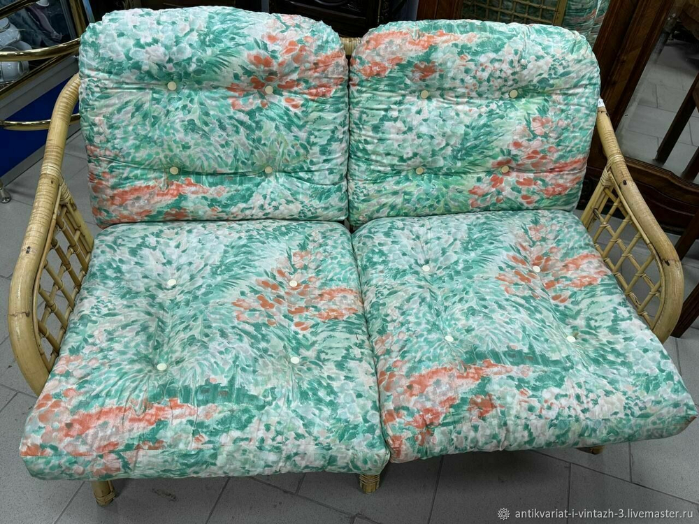 Комплект мебели из бамбука