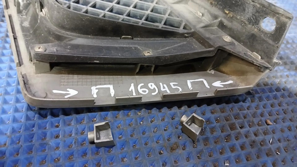Решетка радиатора Honda ELEMENT 2003-2005