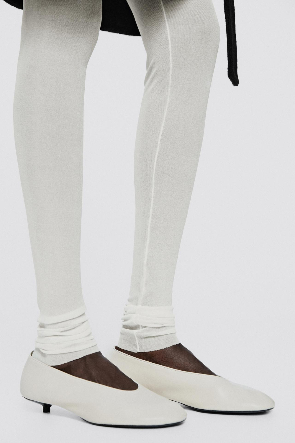 Massimo Dutti Кожаные балетки на низком каблуке - Limited Edition, ванильный