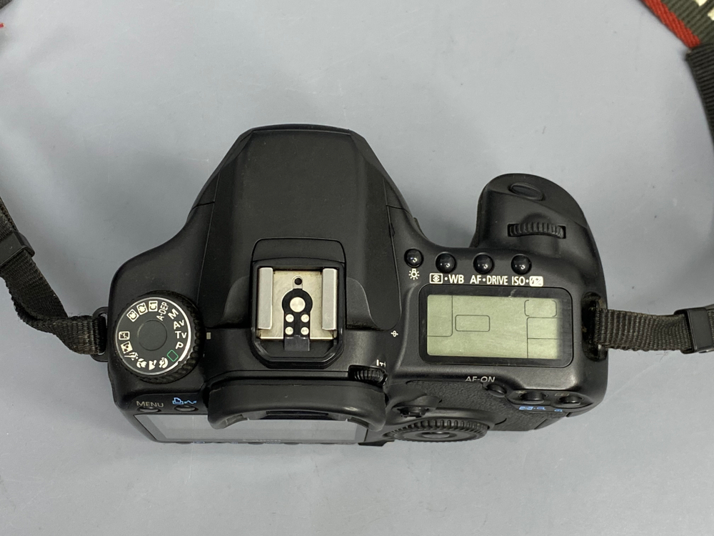 Canon EOS 40D 5.500 кадров