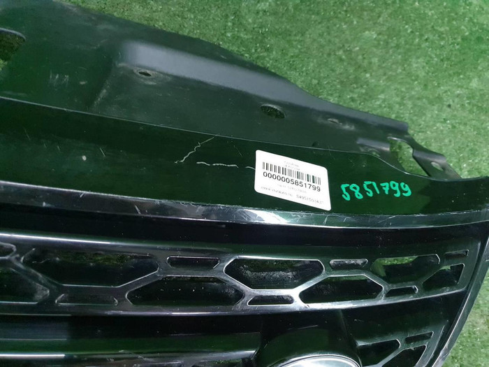 Решетка радиатора Land-Rover Discovery 5 L462 (2016-2021)
