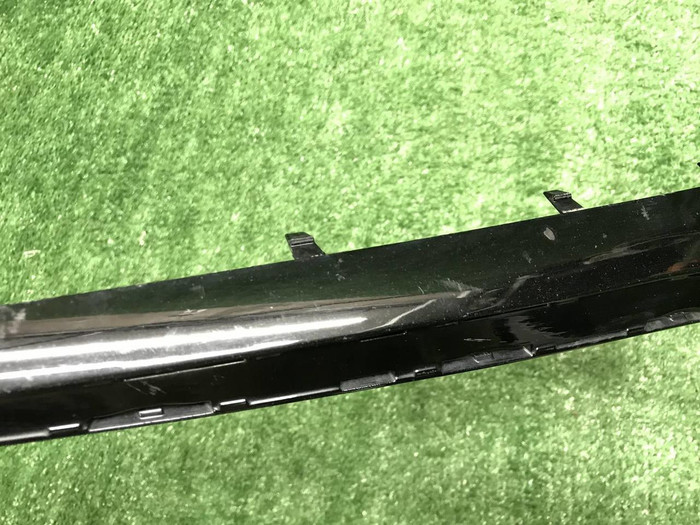 Накладка решетки радиатора Mercedes A W176 (11-18)