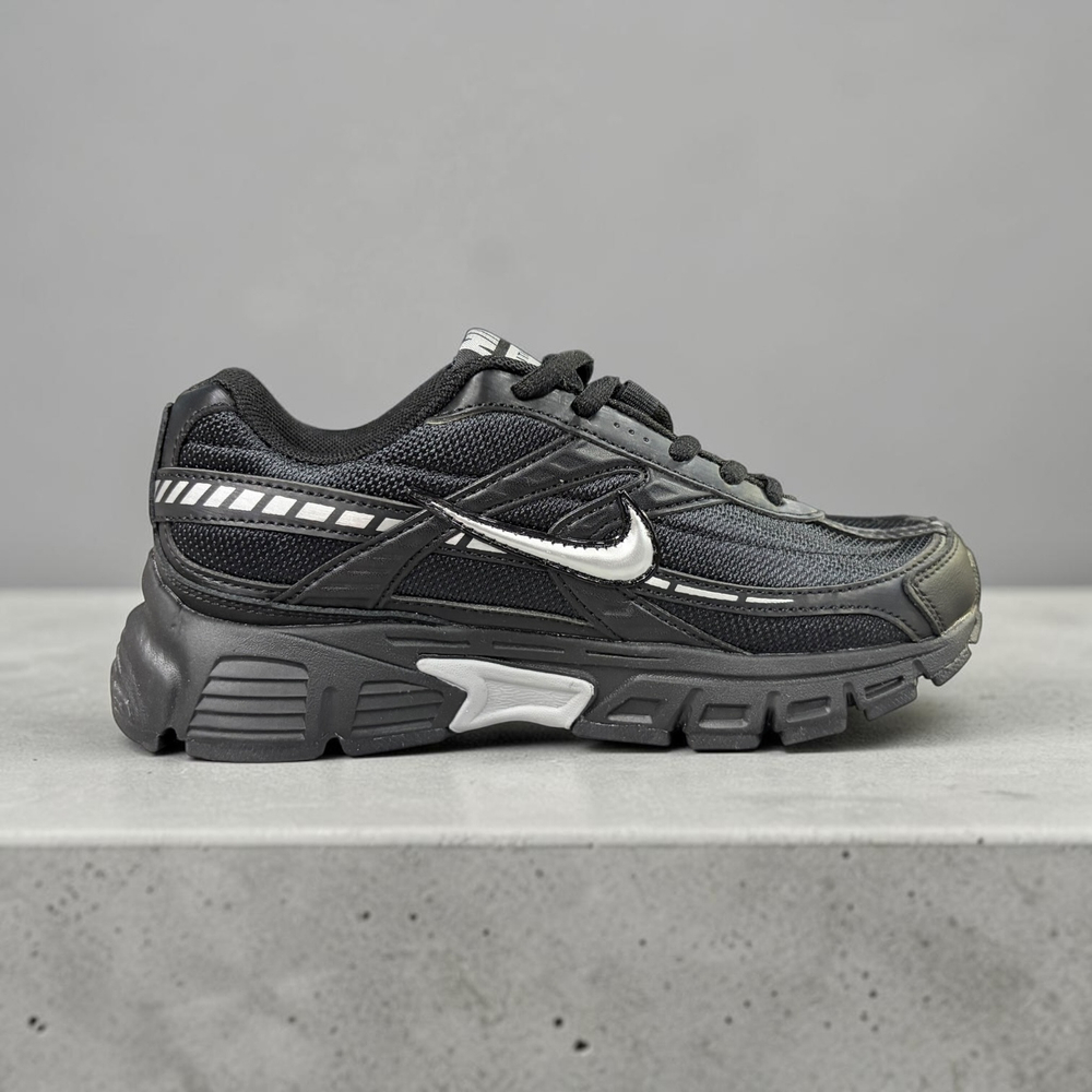 Nike Initiator • Total Black