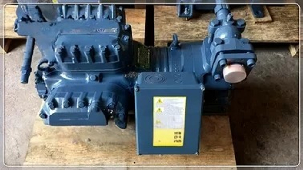 Поршневой полугерметичный компрессор Copeland D8sj-450X с мощностью 45 л.с.