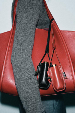 ZARA ПОДВЕСКА-ФУТЛЯР ДЛЯ МИНИ-ПАРФЮМА, КРАСНЫЙ