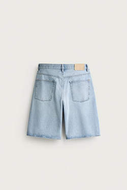 ZARA ДЖИНСОВЫЕ ШОРТЫ LOOSE FIT, ГОЛУБОЙ