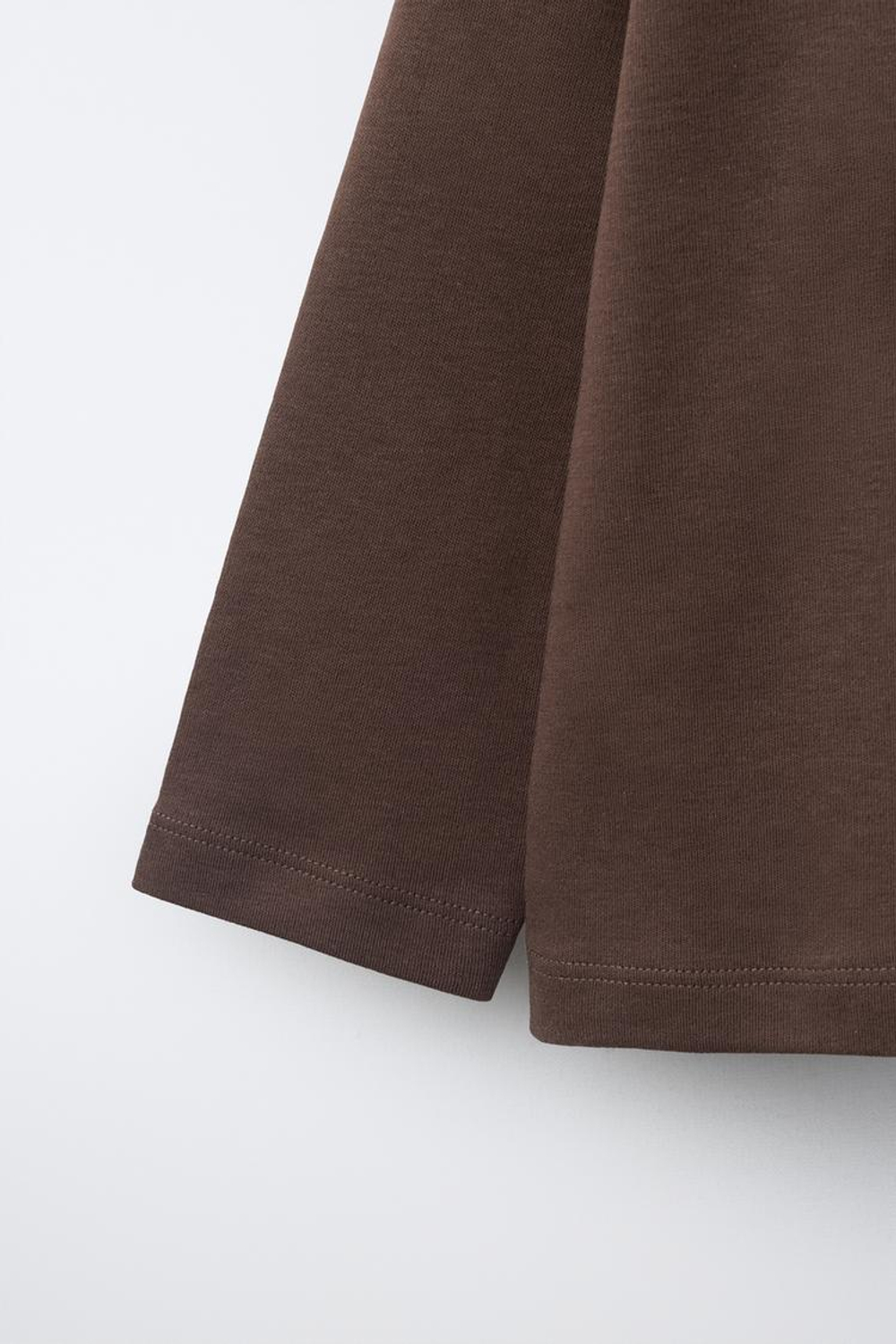 ZARA ОДНОТОННАЯ ФУТБОЛКА ИЗ ИНТЕРЛОКА, КОРИЧНЕВЫЙ